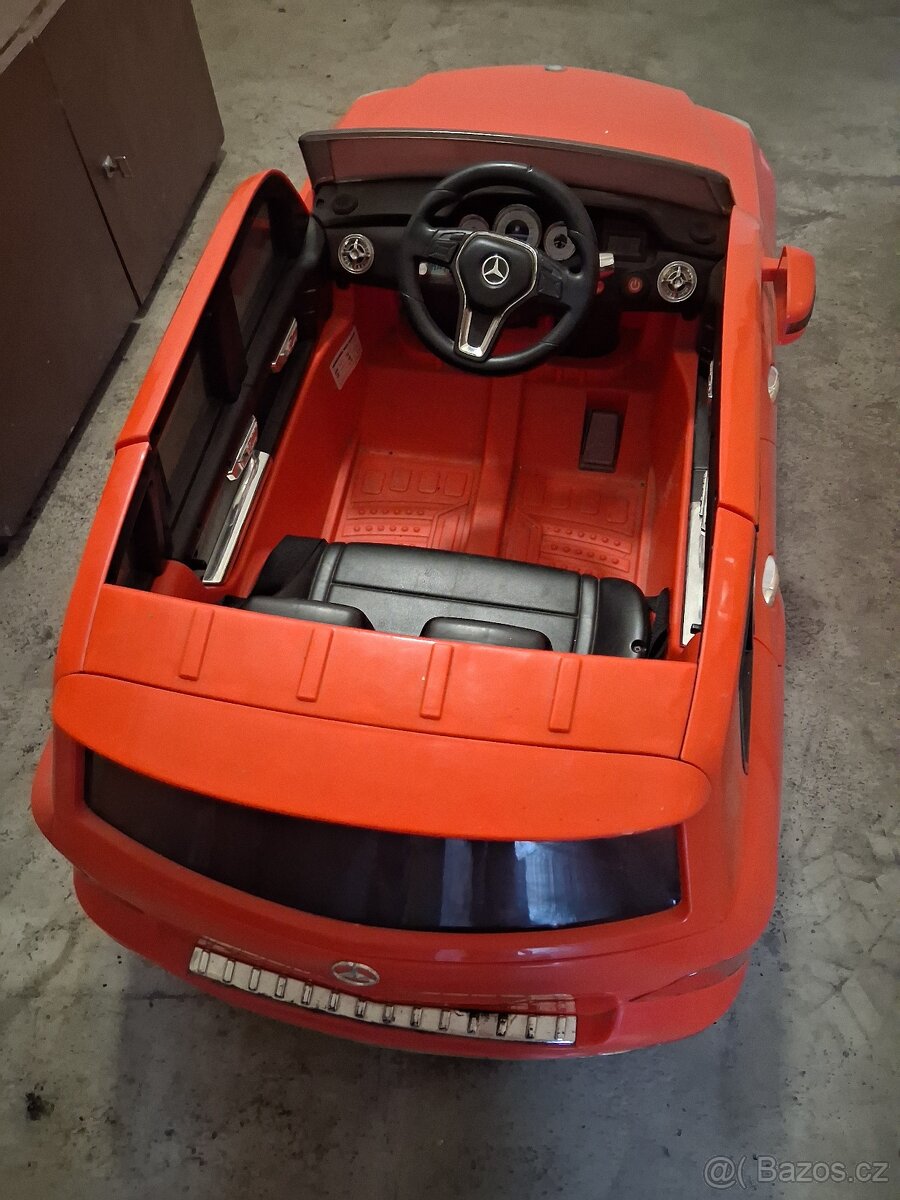 Dětské elektrické autíčko - 2