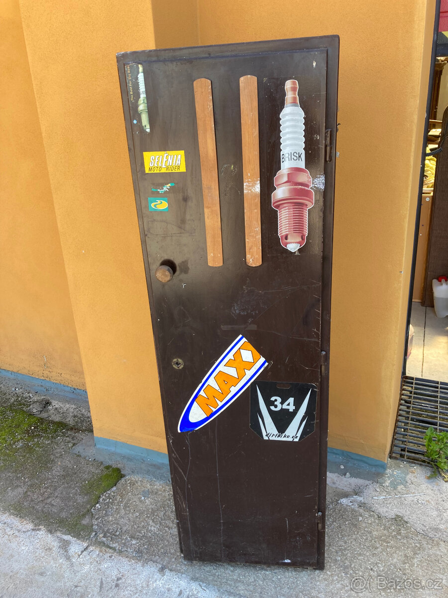 Skříň kovová, dílenská, na zbraně i jiné za 800 kč - 2