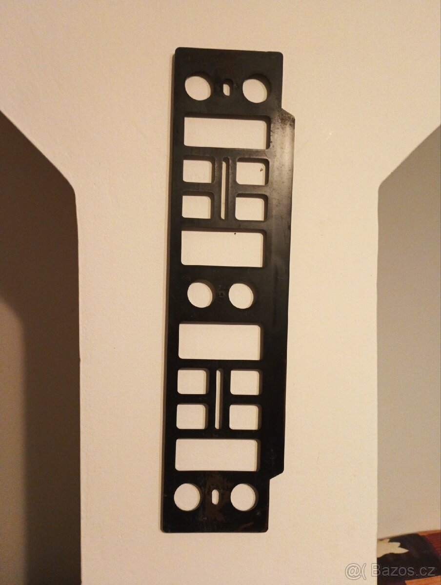 Rámeček SPZ 80./90. Youngtimer apod. 1990-1999 - 2