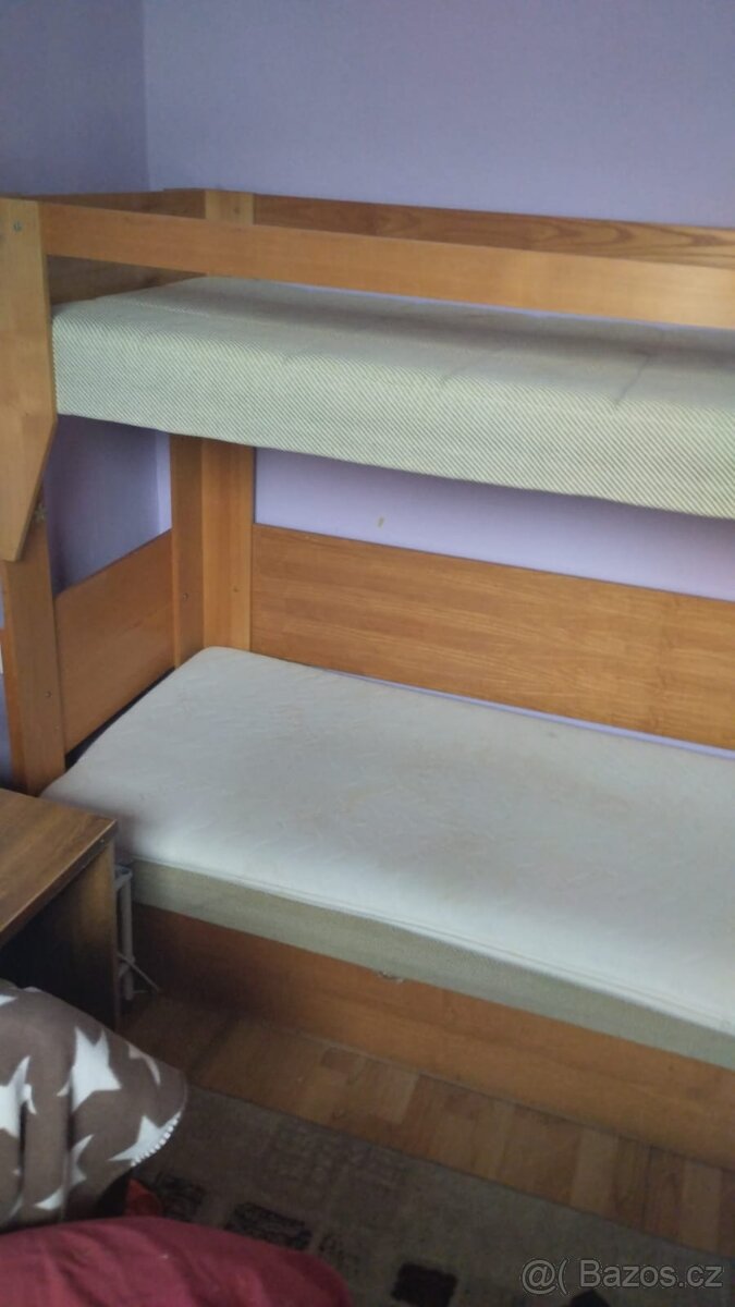 Dvoupatrová postel - 2