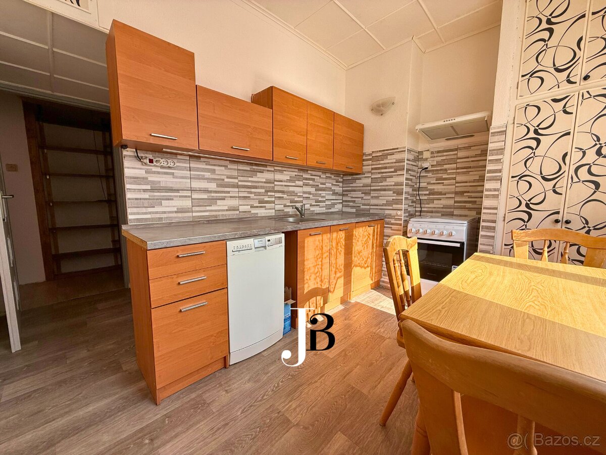 Pronájem 2+1 bytu Hranice - 2