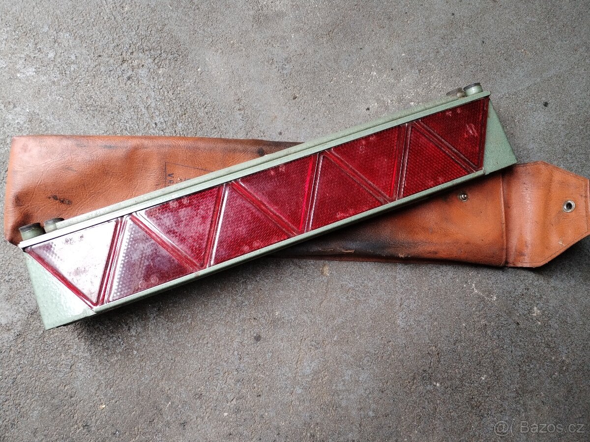 Starý výstražný trojúhelník PAL - 2