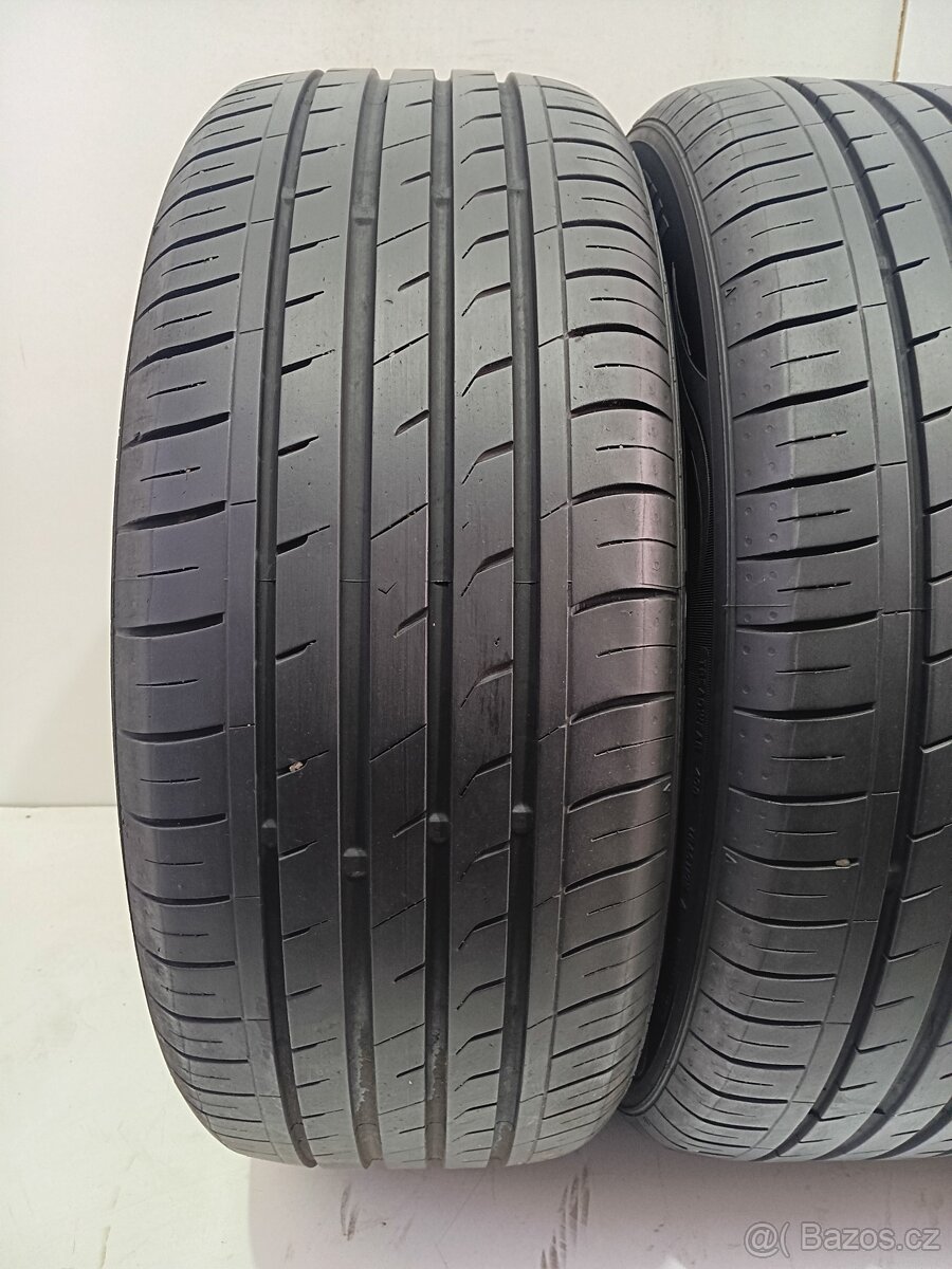 Letní pneu 215/55/17 Nexen - 2