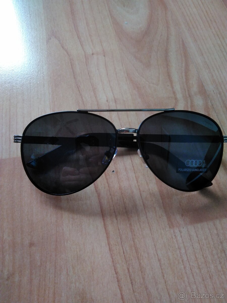 Audi - sluneční brýle. - 2