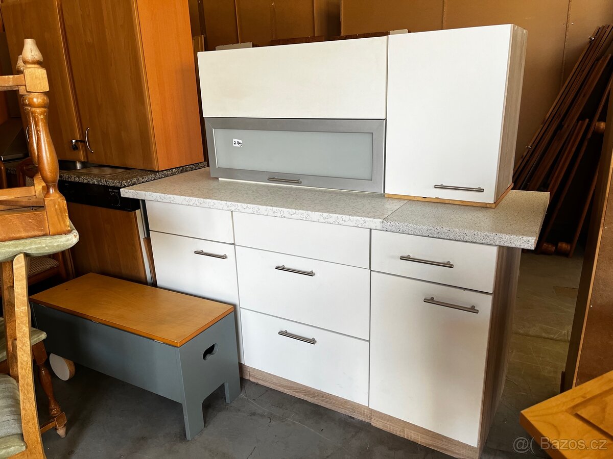 Kuchyňská skříňka - 2
