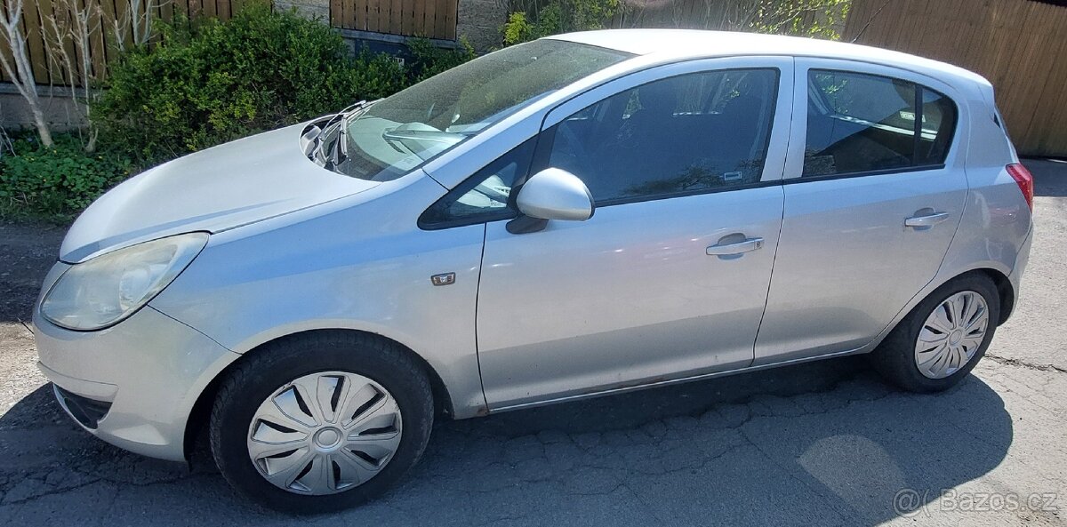 Opel Corsa 1,2 díly - 2
