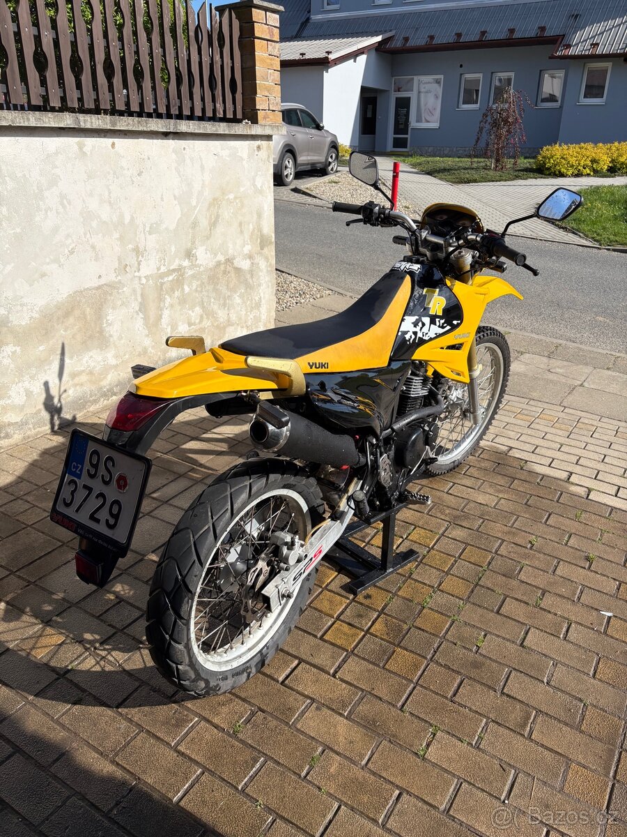 Yuki tr 125 - 2