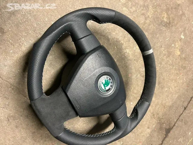 Tvarovaný, upravený volant Octavia 2 s airbagem - 2