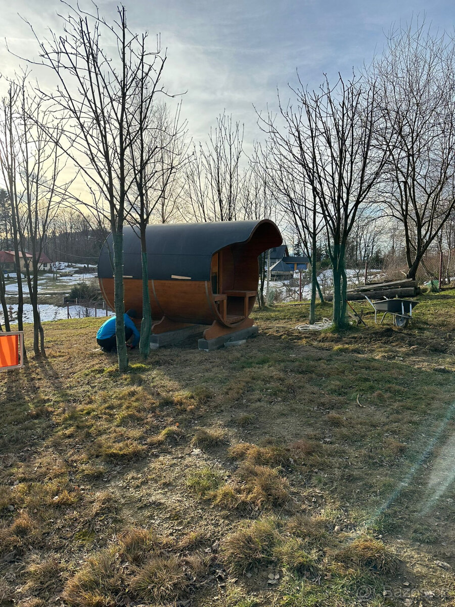 Venkovní sudová sauna s panoramatickým oknem Discovery - 2