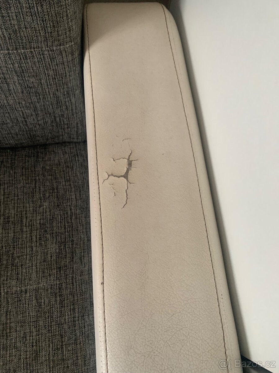 Rozkládací křeslo s uloženým prostorem - 2