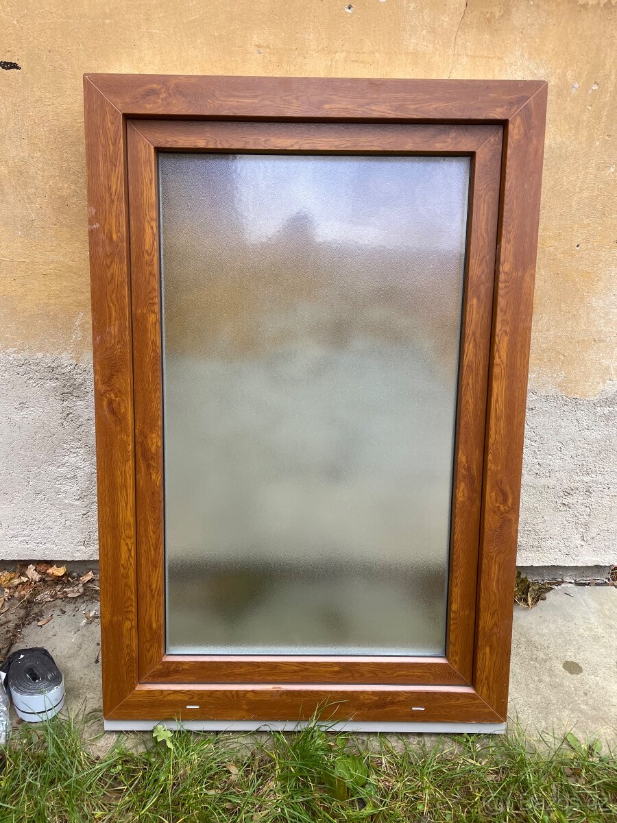 Nové okno plastové, dvojsklo, 80x120cm, s kličkou - 2