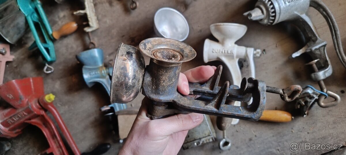 staé mlýnky na mák, maso strouhanku - 2