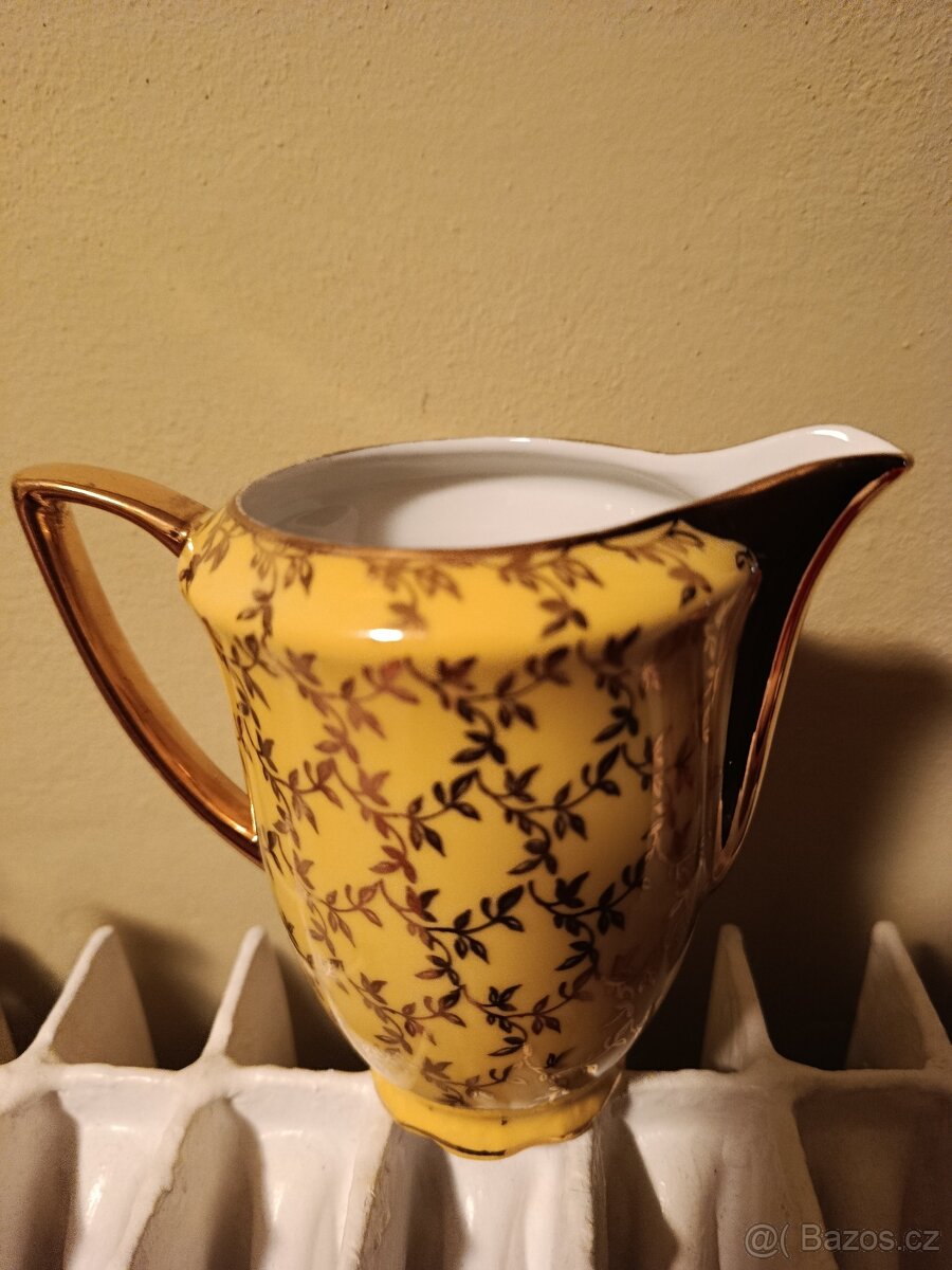 Starožitná žlutá porcelánová konvice (mléčenka) - 2