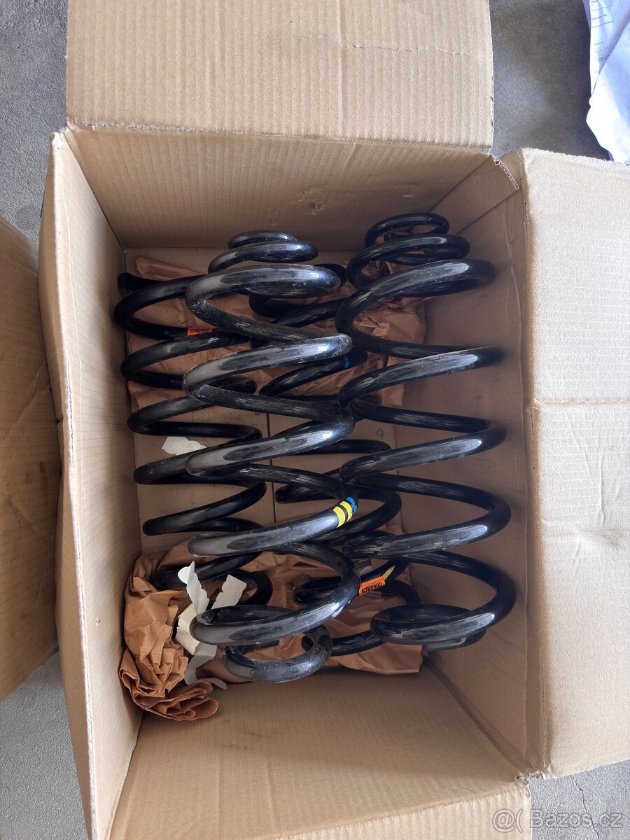 Prodám podvozek na BMW X6 a BMW 3 a ledvinky - 2