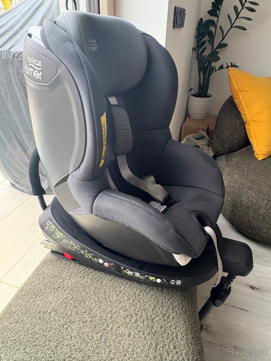 Detska sefacka: Britax Römer Dualfix R_otocna - 2