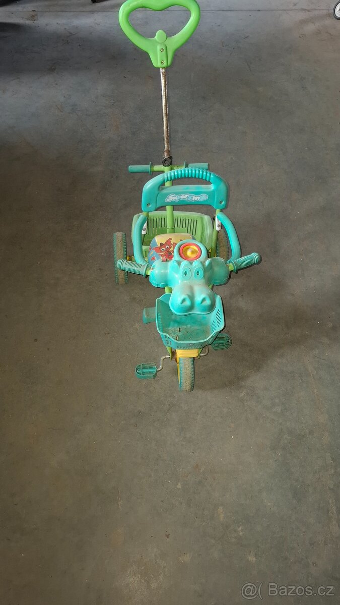 Dětská šlapací tříkolka - 2