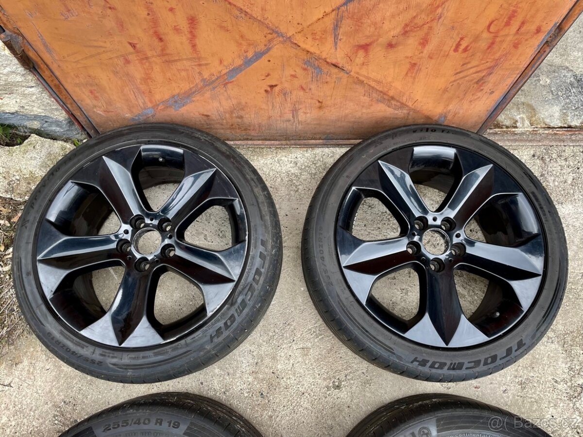 ALU kola BMW X5 255/40 R19 - 2