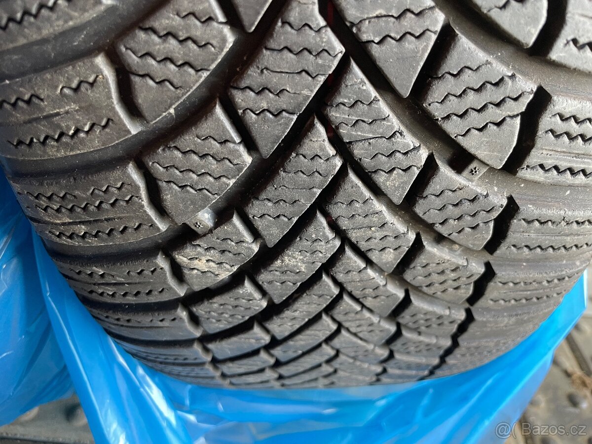 Zimní pneumatiky 225 55 R18 - 2