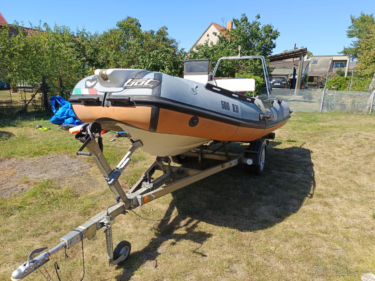 Motorový člun Bat Baltic XL - 2