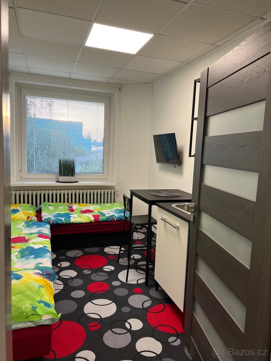 PRONÁJEM samotného pokoje v centru Holic - 2