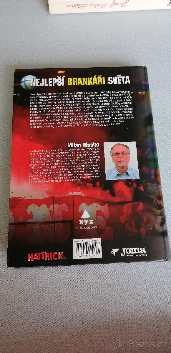 Prodám deskou knihu. 459 stran - 2