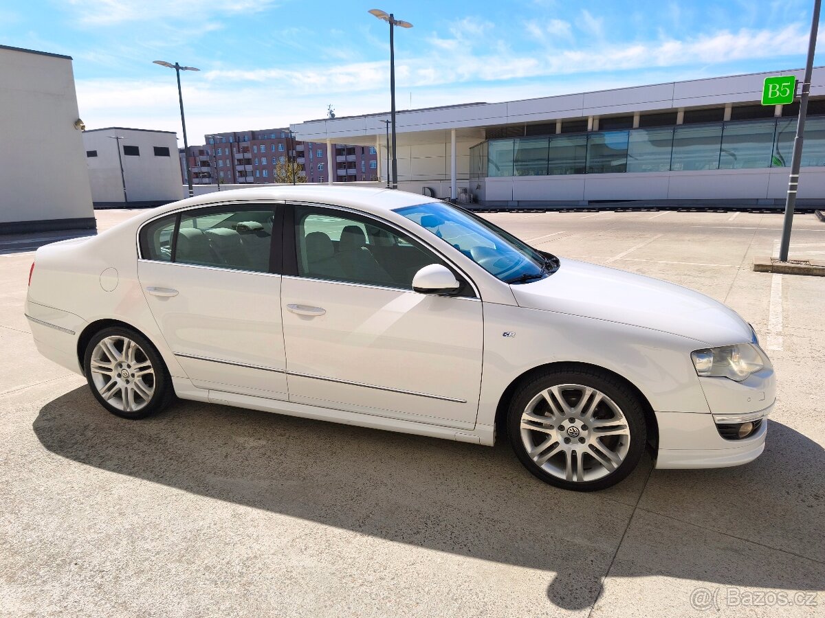 VW Passat R-line 2.0TDi/DSG/2010 - 2