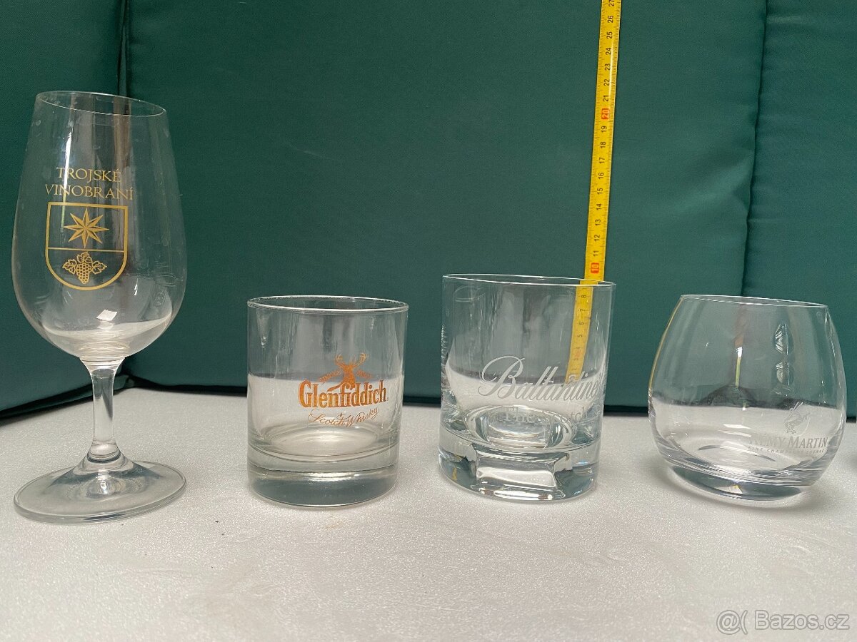 Mix sklenic a panáků na destiláty – sada 17 ks - 2