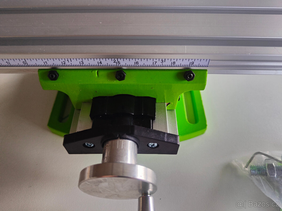 Křížový stůl s T drážkou pro frézku, vrtačku, frézu - 2