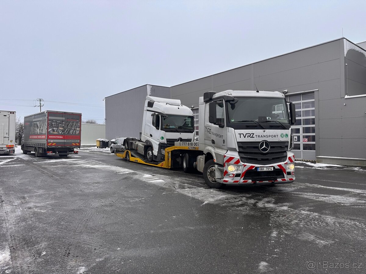 Odtahová služba přeprava strojů Most - 2
