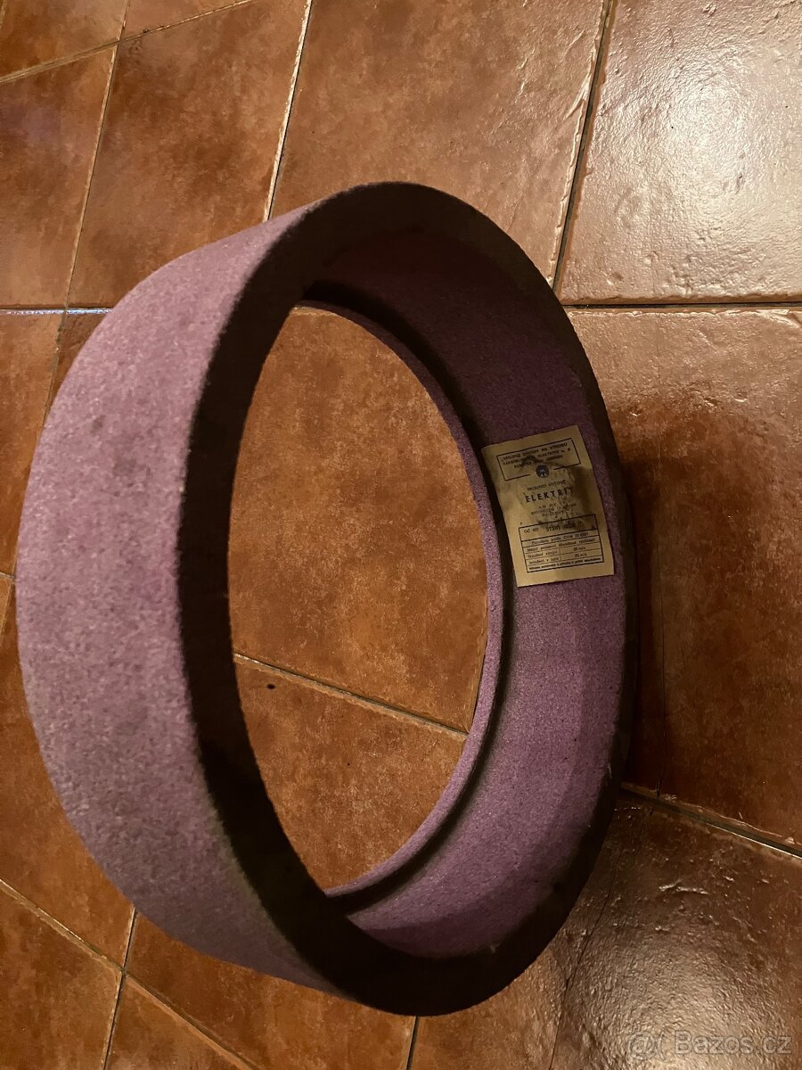 Brusný kotouč hrncovitý 400x100x325 - 2