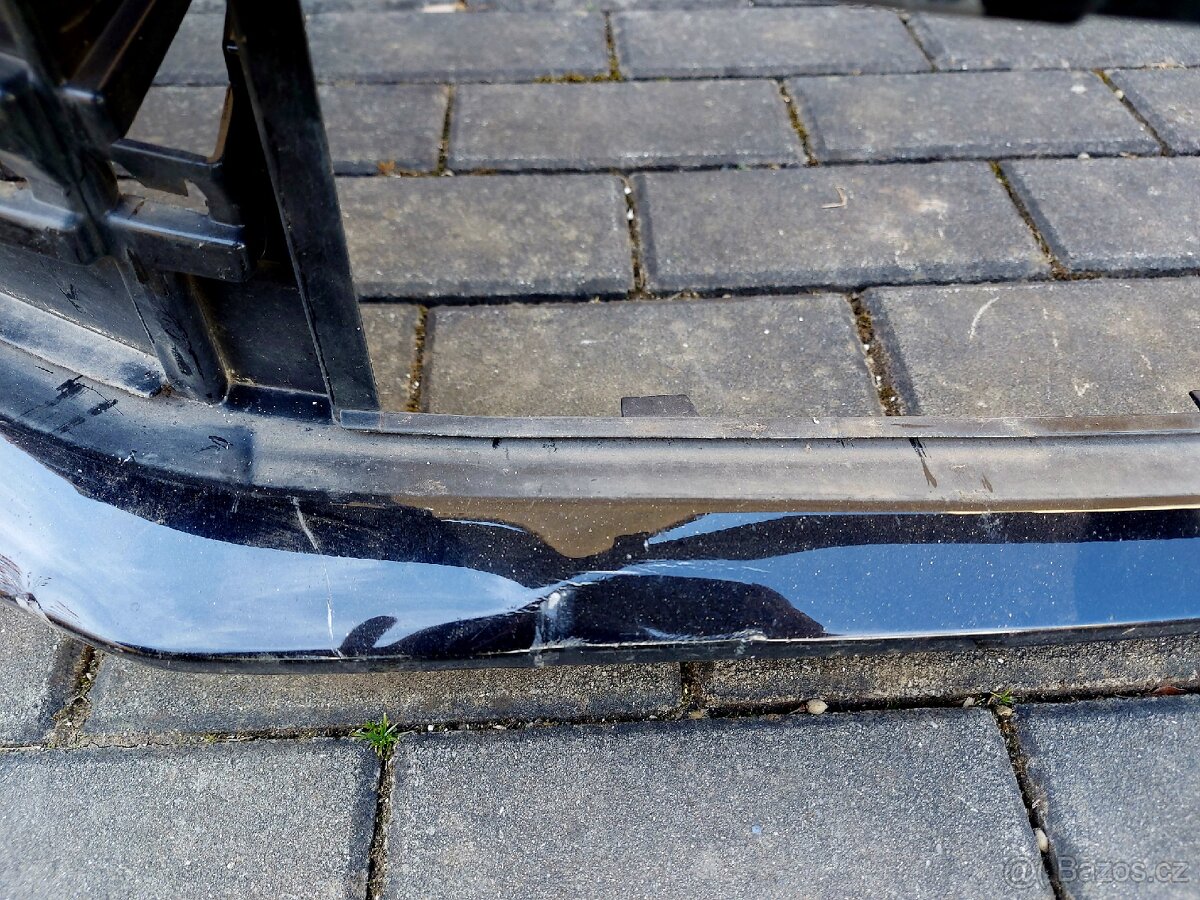 Škoda Octavia lll přední nárazník - 2