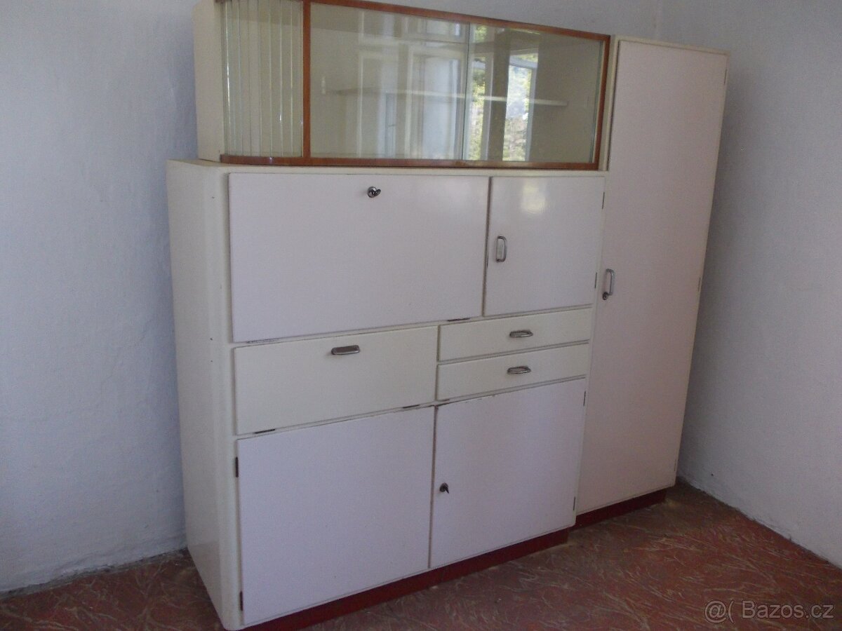 Kredenc/příborník. - 2