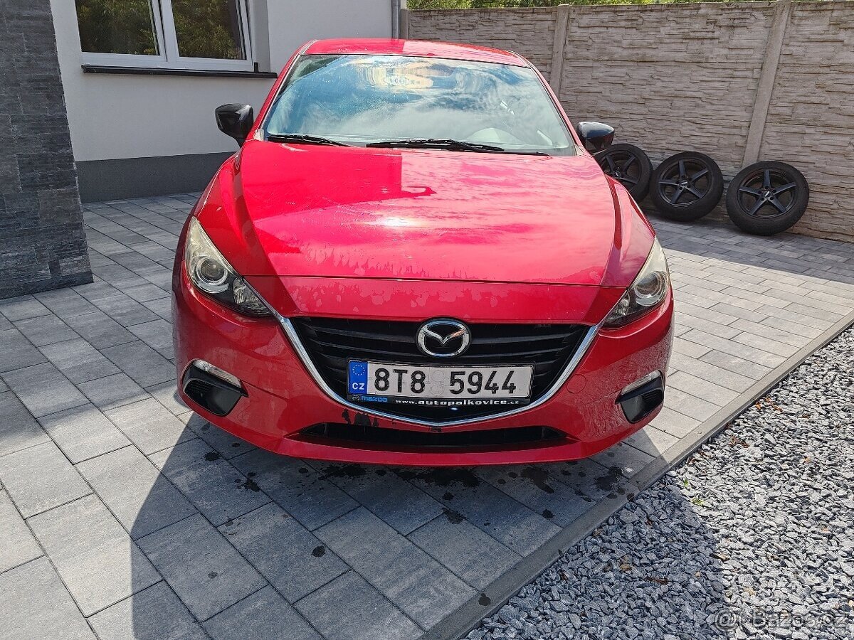 Mazda 3 1.5i Skyactive STK do 01/2028 - 2