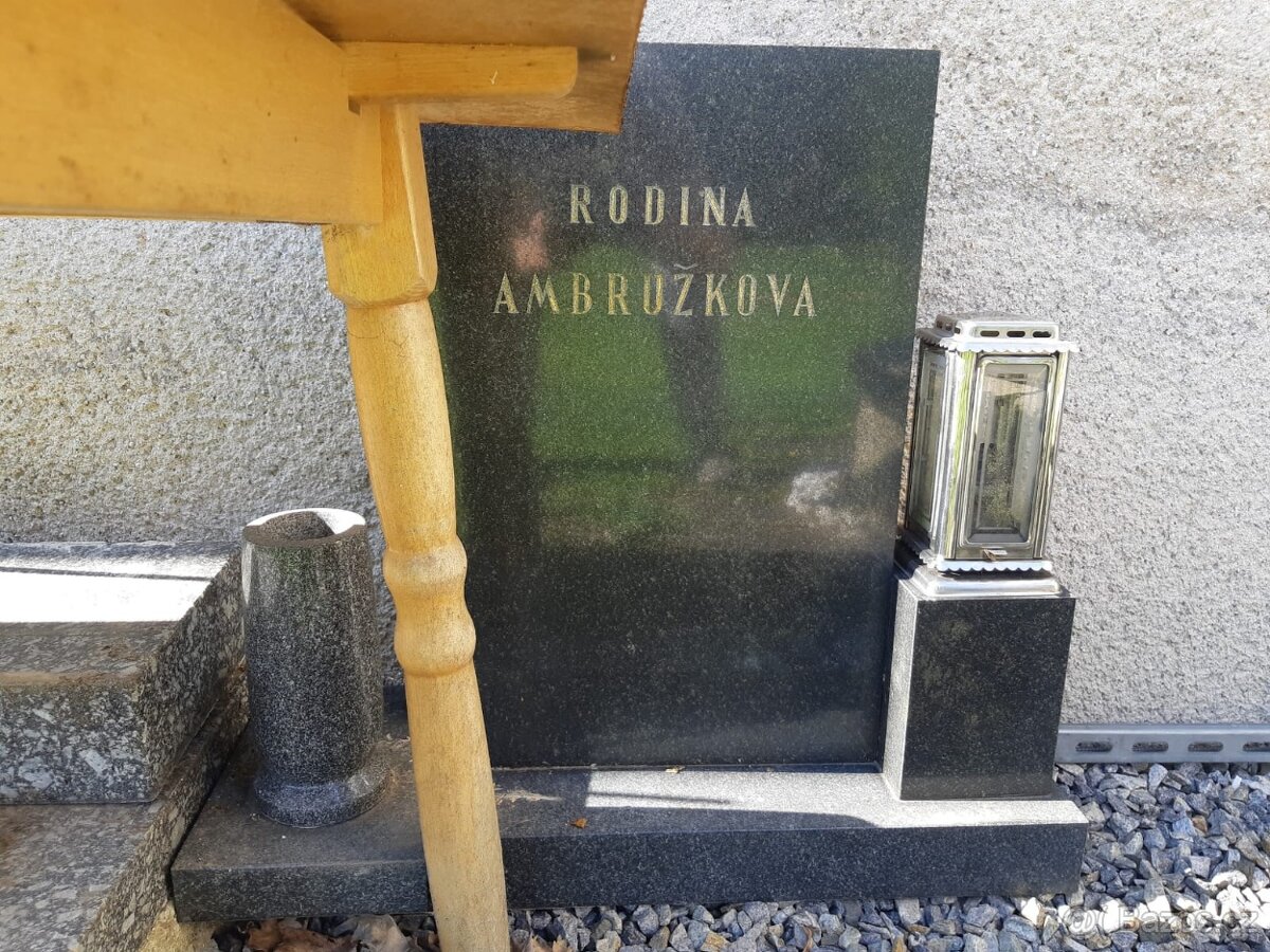 Prodám žulový urnový pomník - hrob - 2