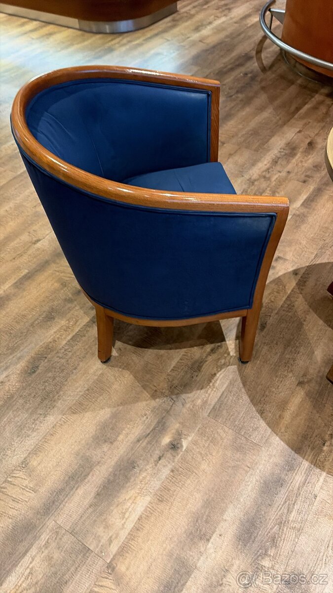 Židle,křesílka a stoly - 2