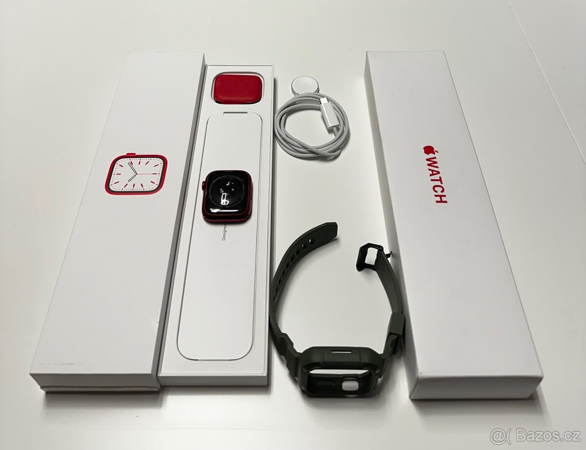Apple Watch 7 product Red 45mm - 2
