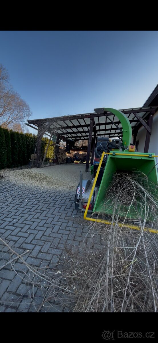 Štěpkování a drcení větví - 2