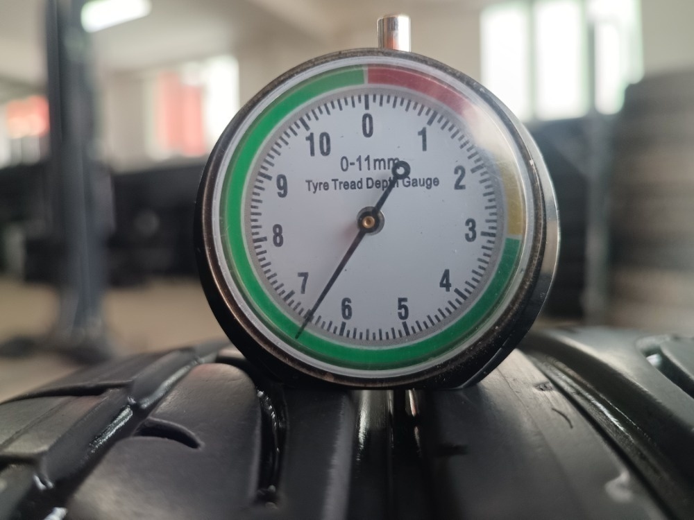 215/45 R16 DUNLOP (1817) - 2