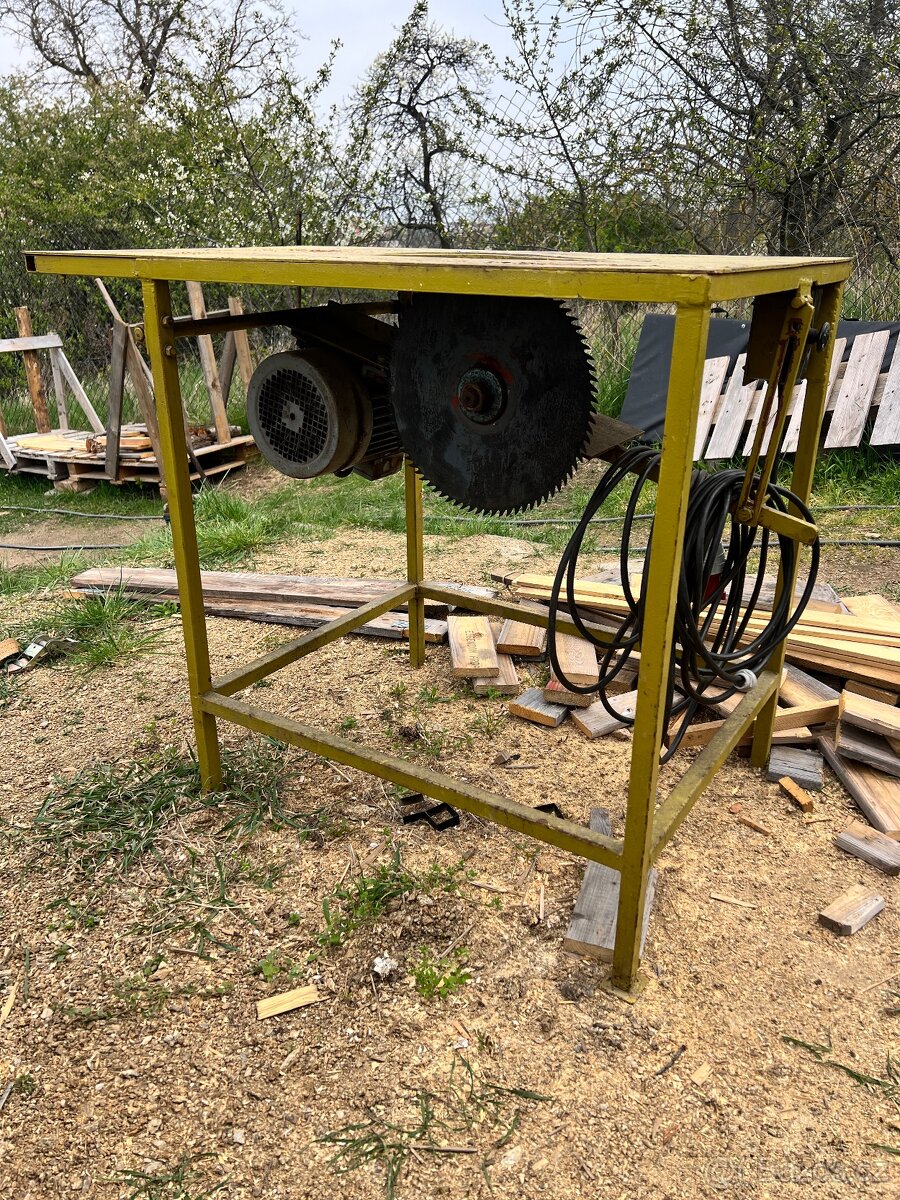 Funkční cirkulárka - 2