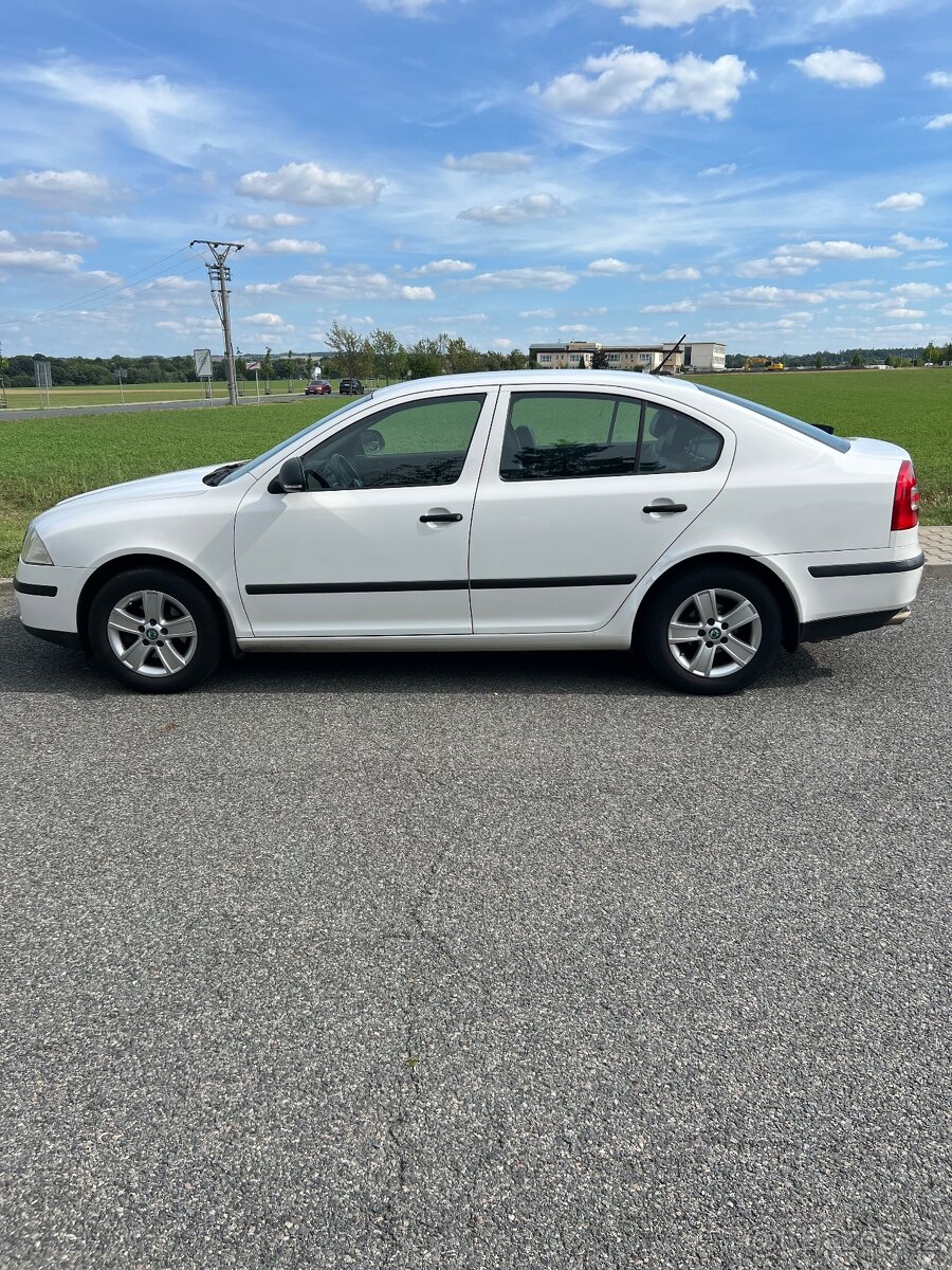 Škoda Octavia 2 LPG pronájem - 2