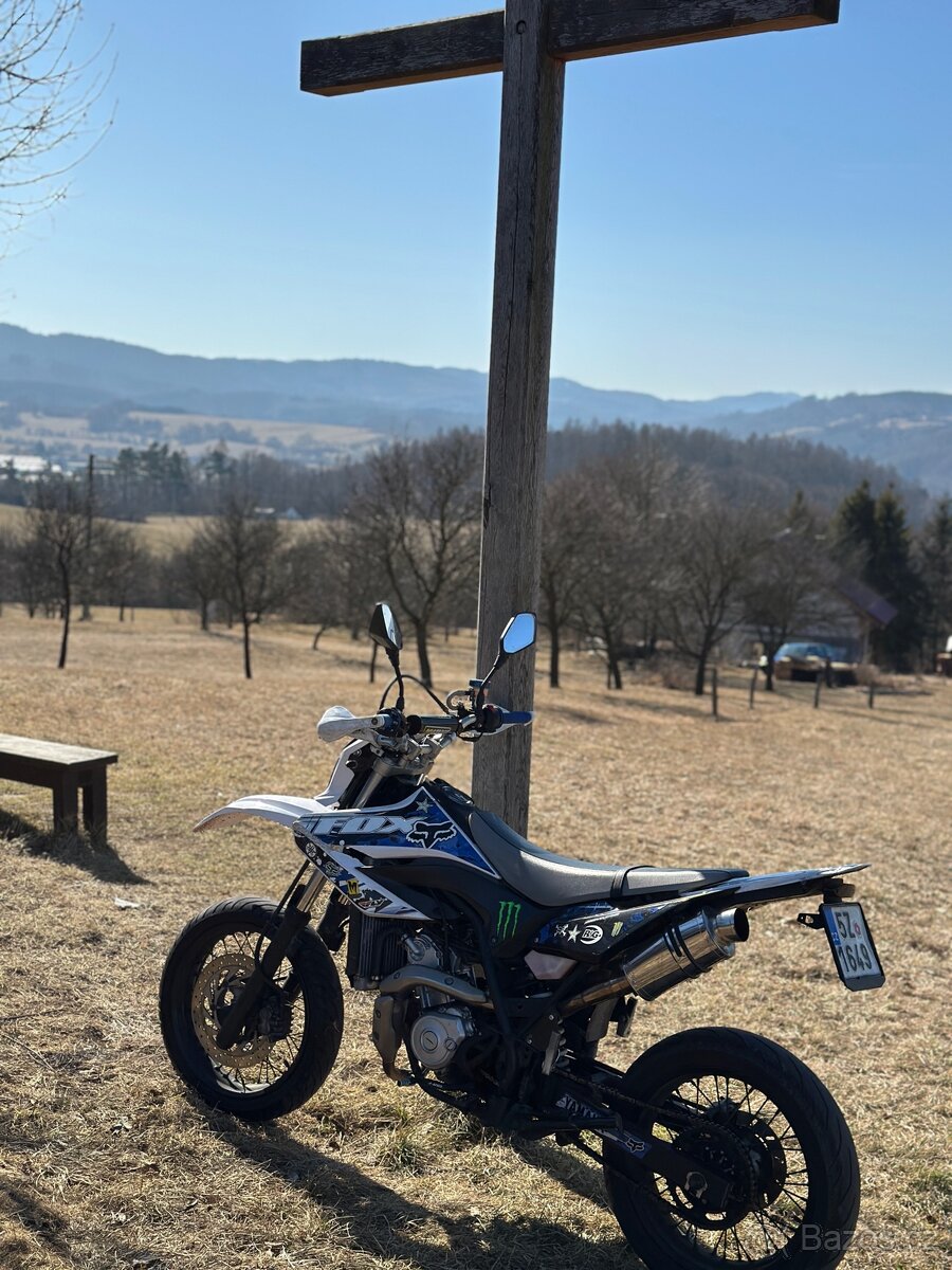 Yamaha WR125X