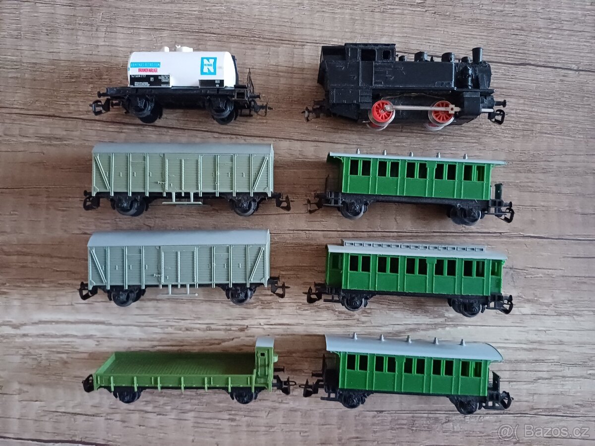 Startovní set s parní mašinkou. TT - 2