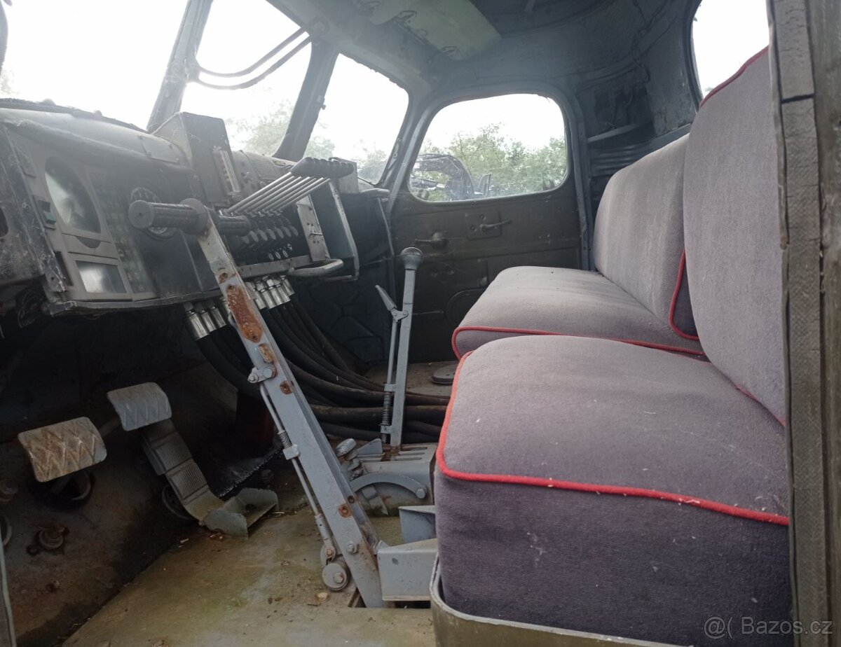 Predám funkčný buldozer BAT-1 - 2