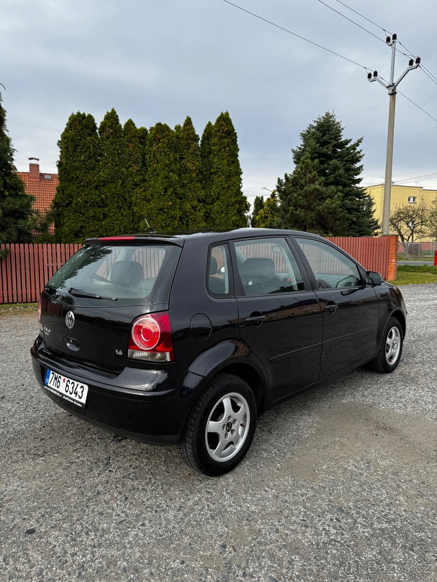 VW POLO 1.4i 55KW - NOVÉ STK - 2