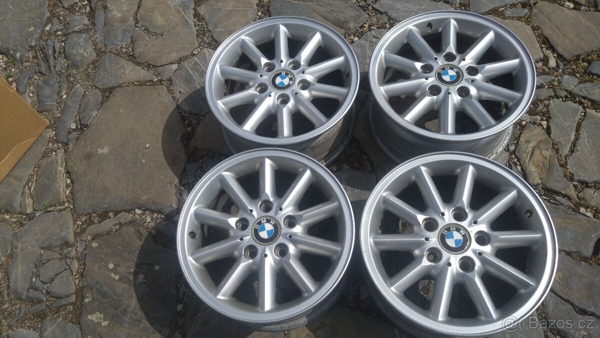 prodám ORIGINÁL al kola 16 5x120 na BMW 1 , 3 - 2