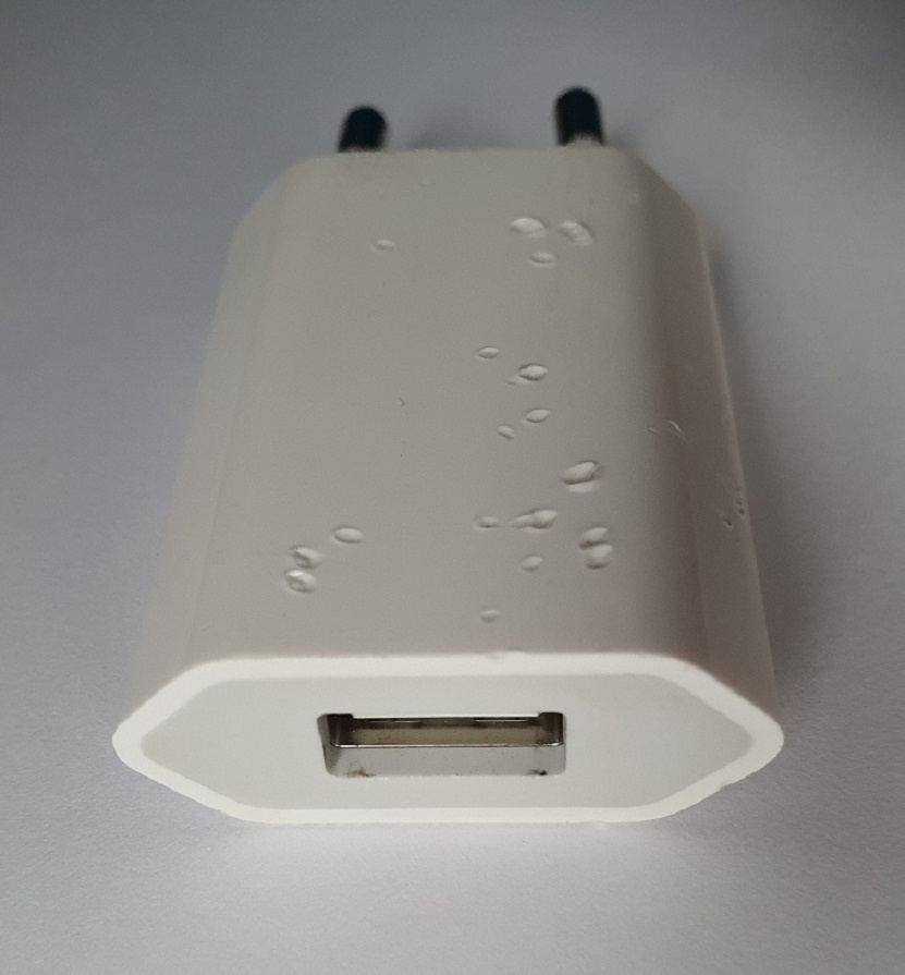 Originál cestovní nabíječka APPLE, Používaná, Plně Funkční - 2