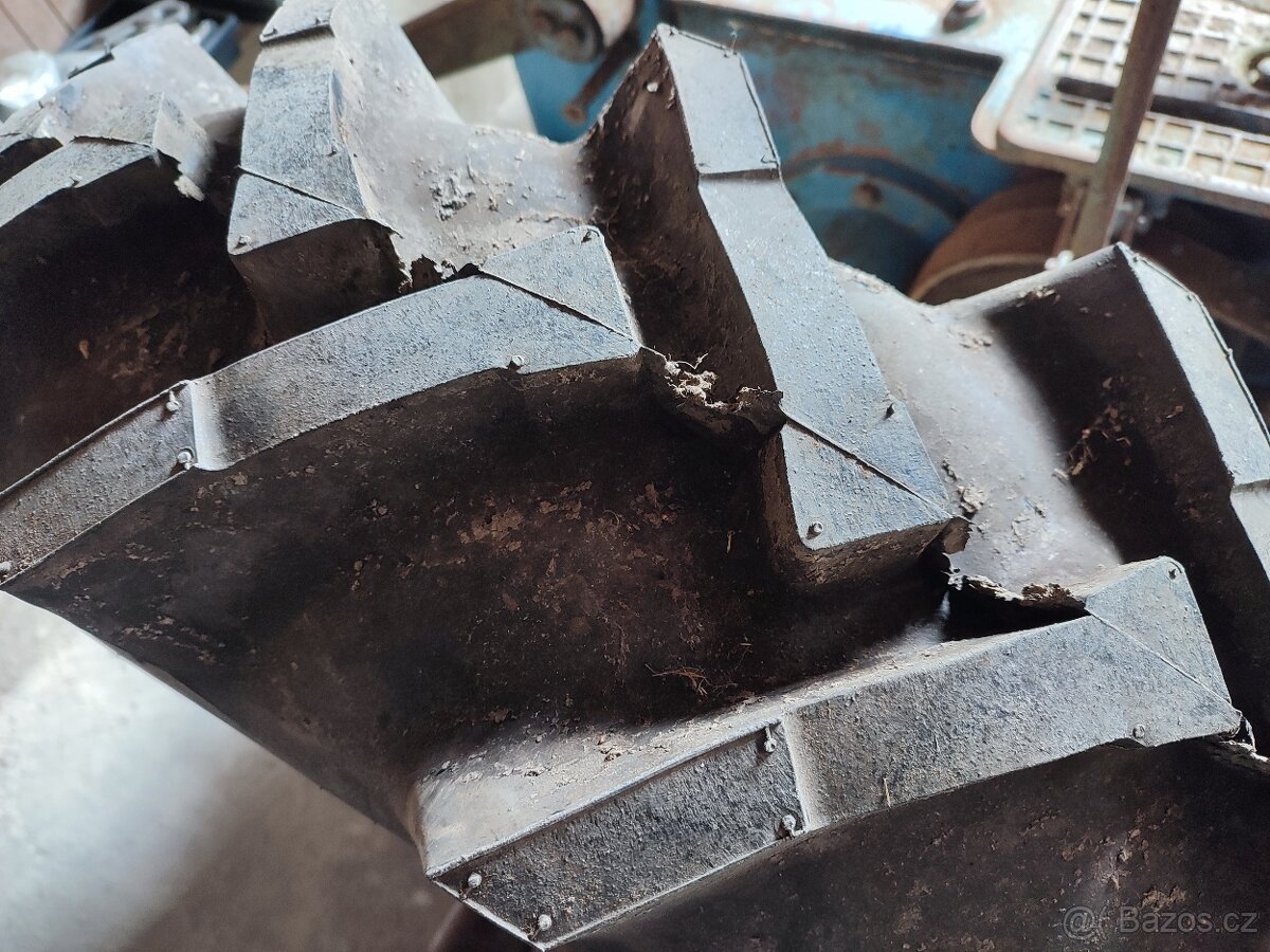 Zetor 15 pneu 9.00 - 24 - 2