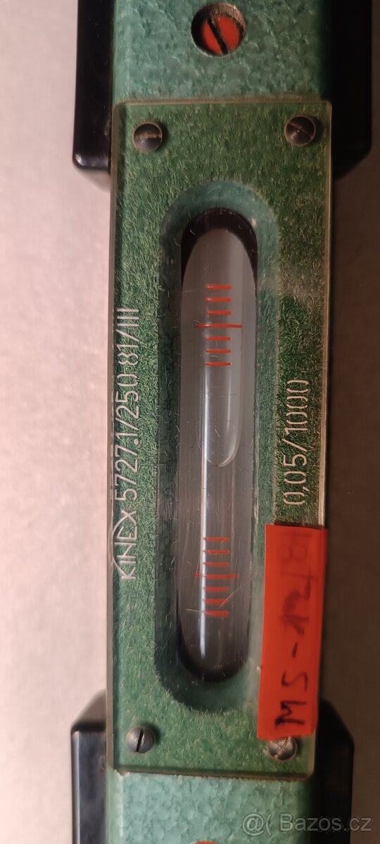 PŘESNÁ STROJNÍ VODOVÁHA 250 MM - 2