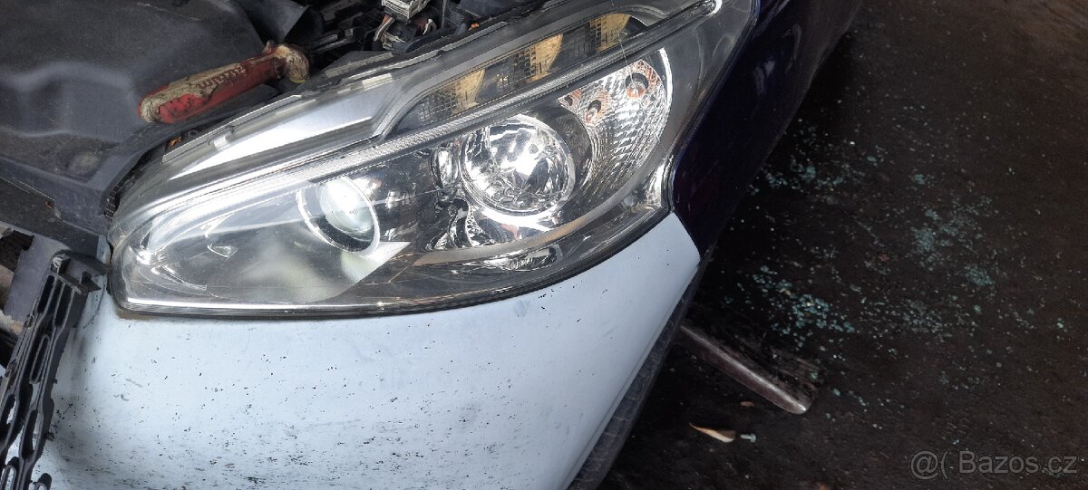 Peugeot 208 přední světla, - 2