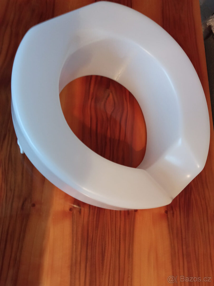 Prodám levně nástavec na WC plastový 10cm INVAMED - 2